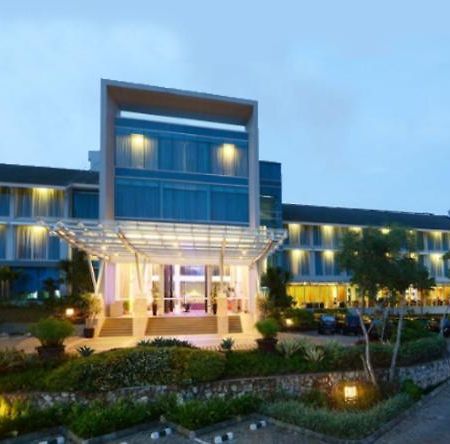 Emersia Hotel And Resort Bandar Lampung Exterior photo